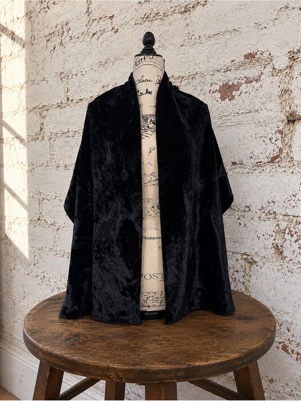 Vintage Jessica McClintock Crushed Black Velvet Formal Evening Shawl Cape Wrap